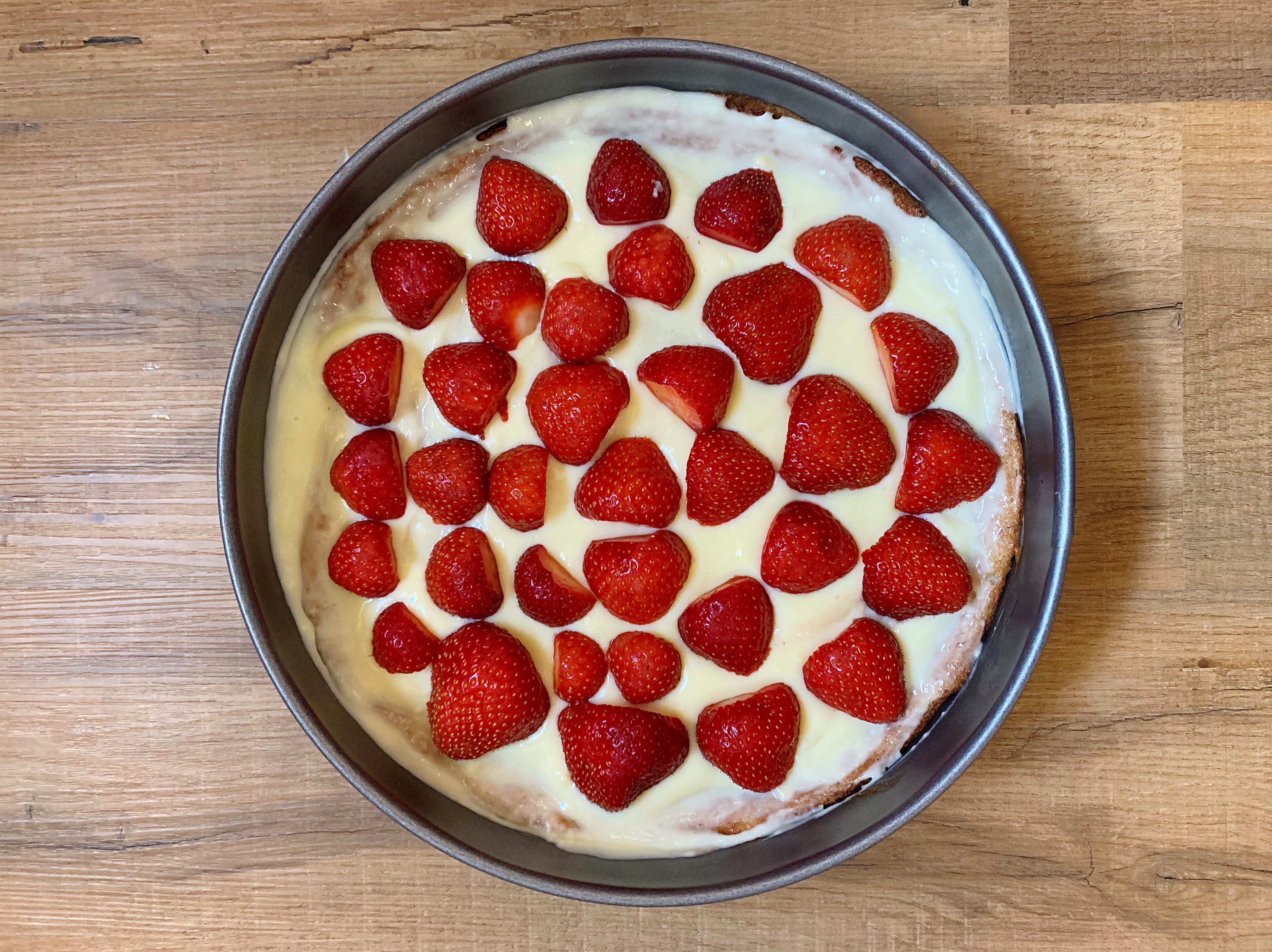 Creamy strawberry cheesecake with graham crust