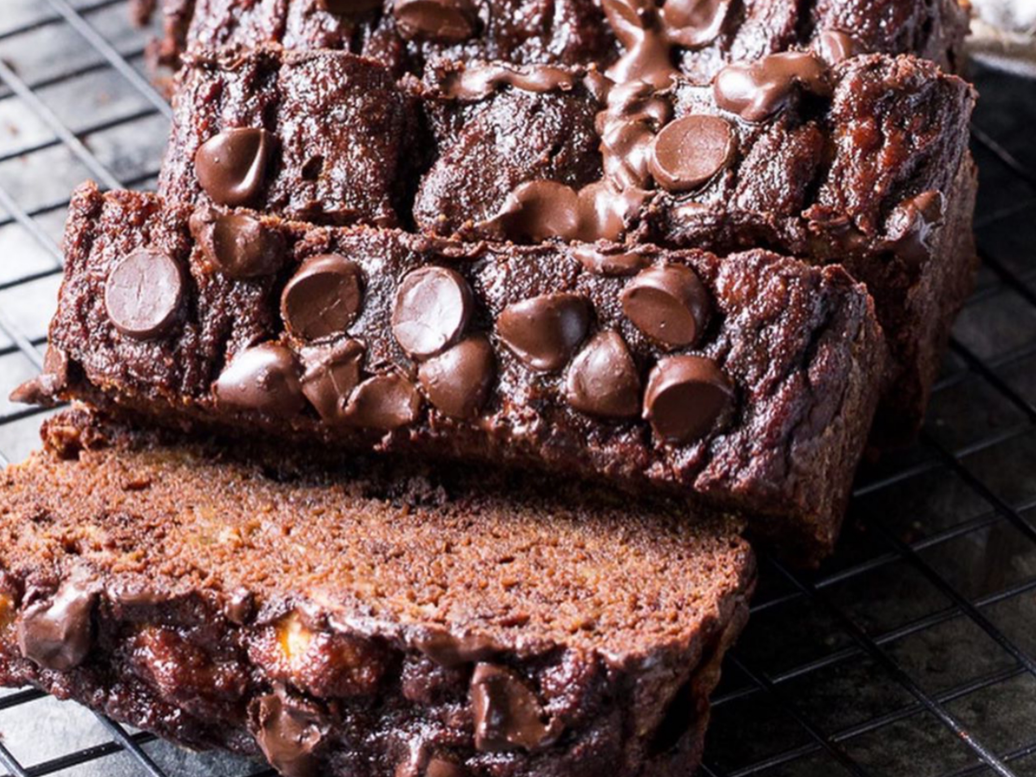 Moist zucchini bread with chocolate chips